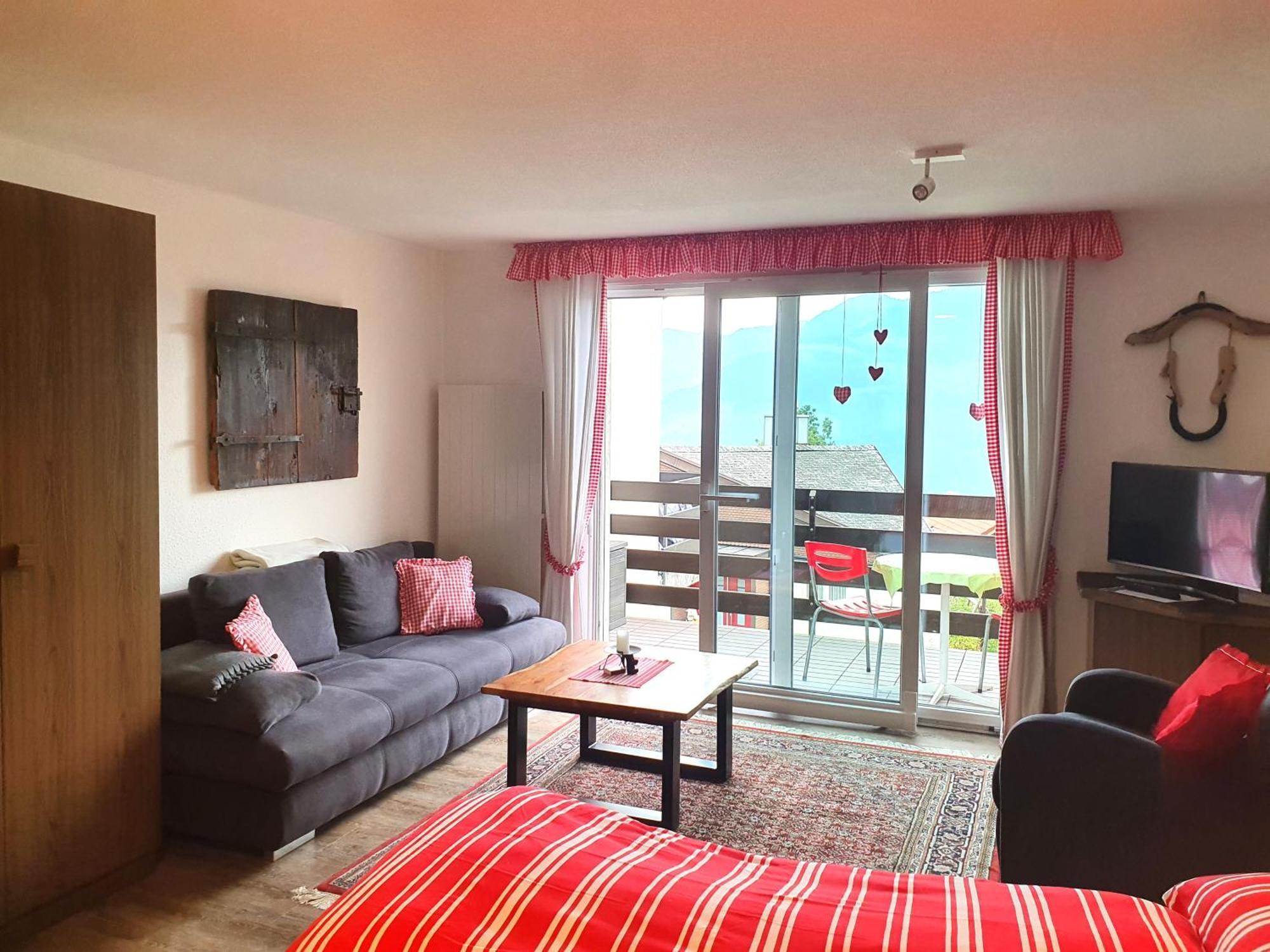 Elfe-Apartments Ferienmietwohnungen Emmetten Pokoj fotografie